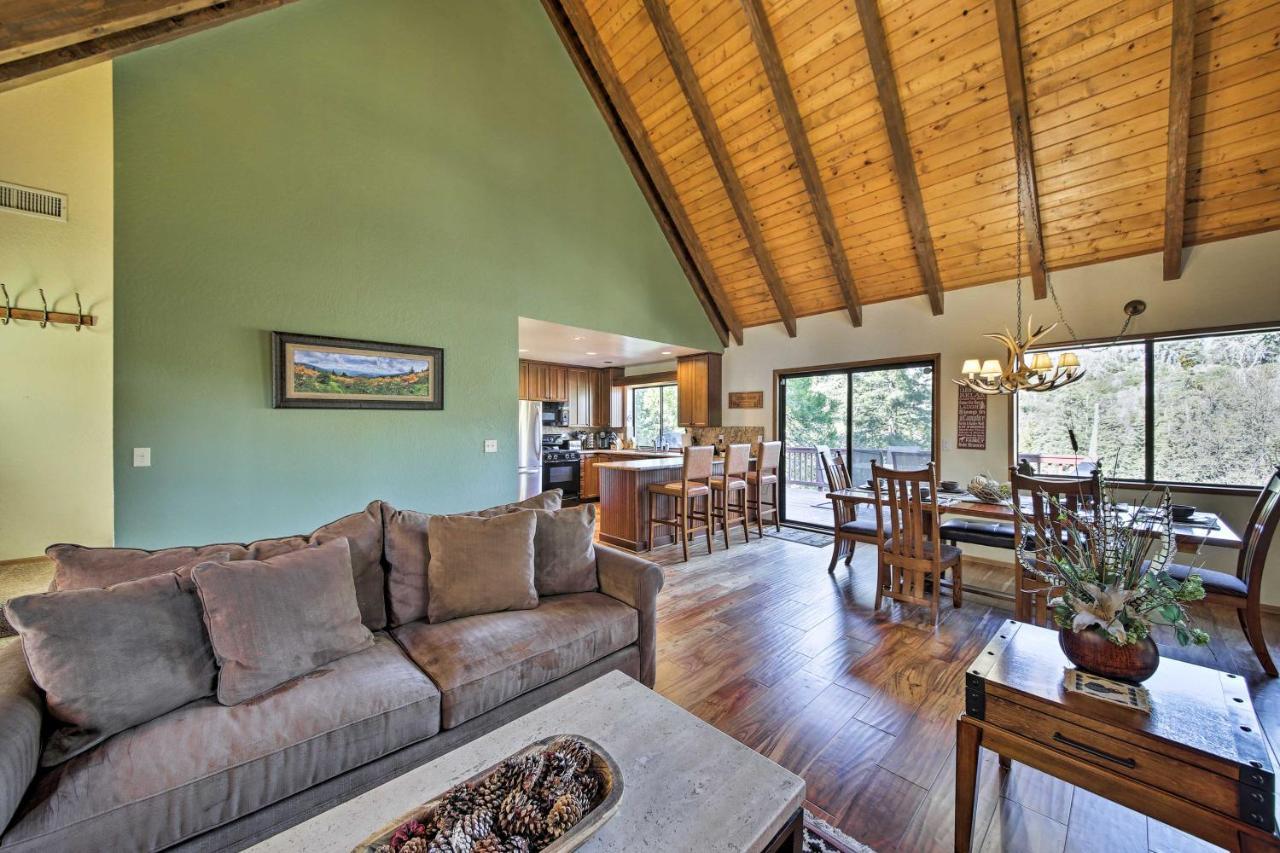 Spacious Lake Arrowhead Home With 2 Decks And Views Dış mekan fotoğraf